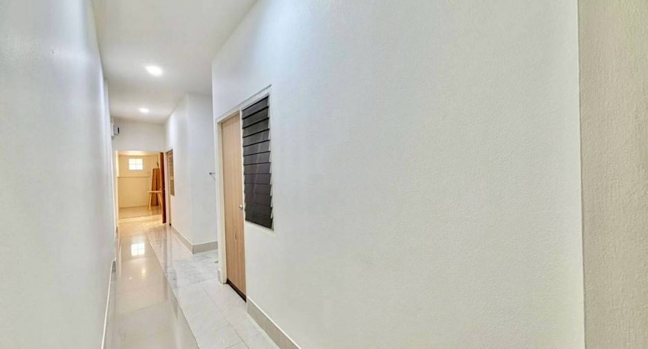 Casa adosada en venta de 2 habitaciones en Kathu, Phuket