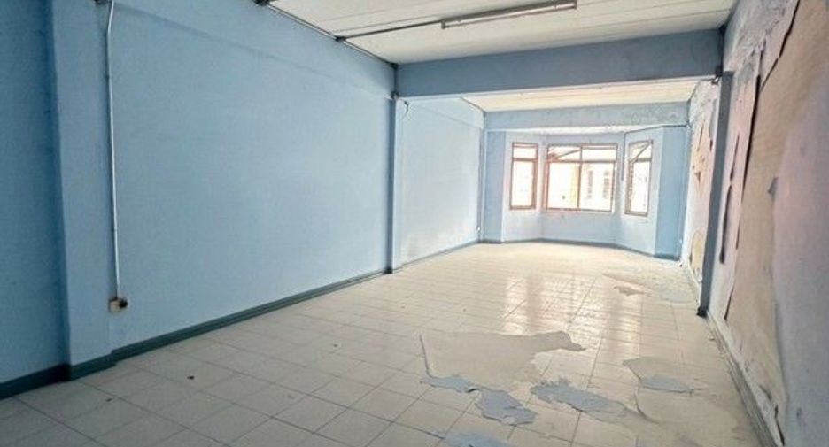For sale 1 bed retail Space in Don Mueang, Bangkok