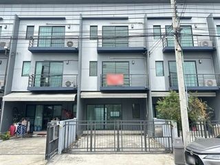 For sale 1 bed townhouse in Prawet, Bangkok