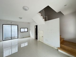 For sale 1 bed townhouse in Prawet, Bangkok
