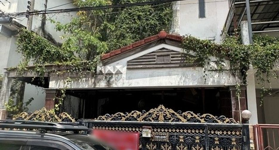 出售 1 卧室 联排别墅 在 Thung Khru, 曼谷