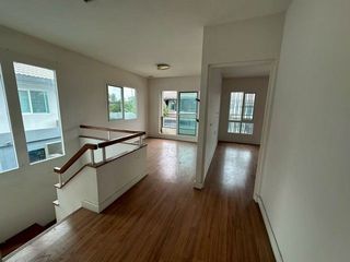 Haus zum Kauf mit 1 Zimmer in Bang Khae, Bangkok