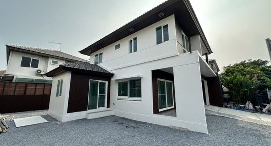 Haus zum Kauf mit 1 Zimmer in Bang Khae, Bangkok