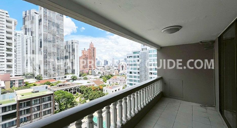 For rent 3 bedrooms apartment in Khlong Toei, Bangkok