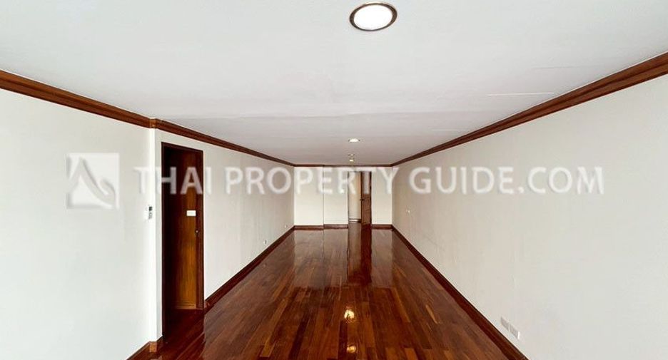 For rent 5 bedrooms apartment in Watthana, Bangkok