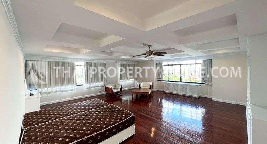 For rent 5 bedrooms apartment in Watthana, Bangkok