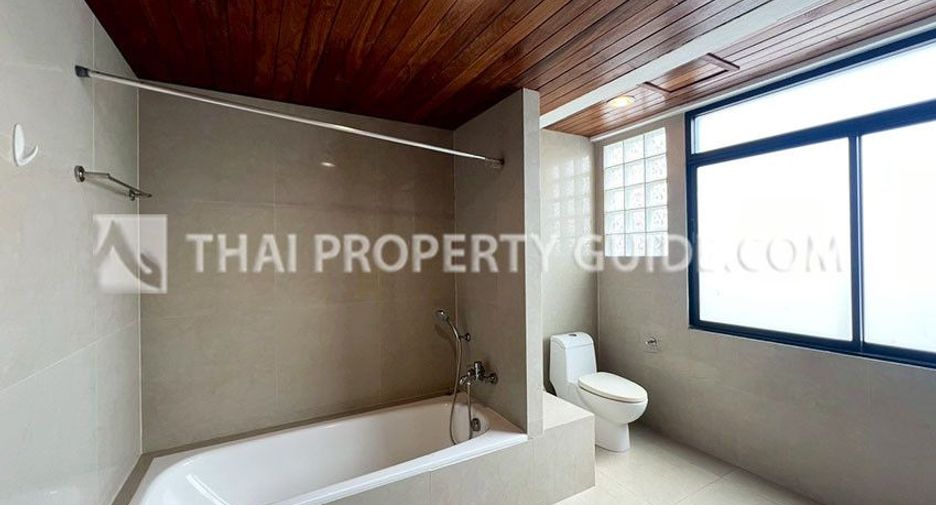 For rent 5 bedrooms apartment in Watthana, Bangkok