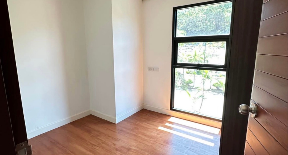 For sale 2 bedrooms condo in Pratumnak, Pattaya