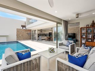 For sale 3 bedrooms villa in Ko Samui, Surat Thani