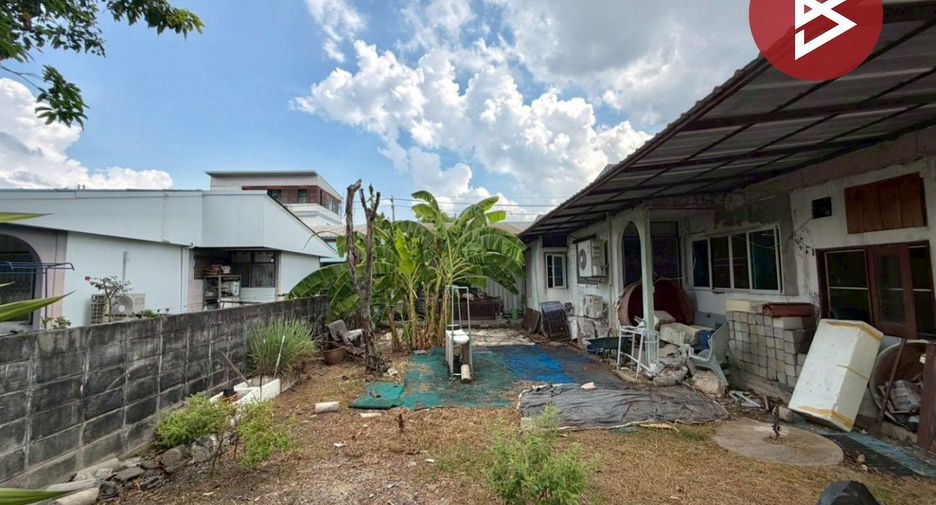 For sale 3 bedrooms house in Bueng Kum, Bangkok