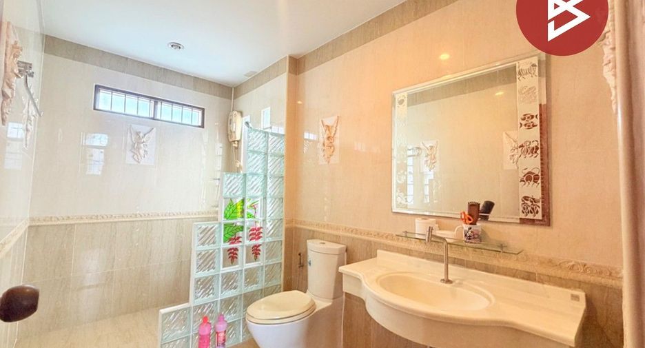 Casa en venta de 3 habitaciones en Mueang Chon Buri, Chonburi
