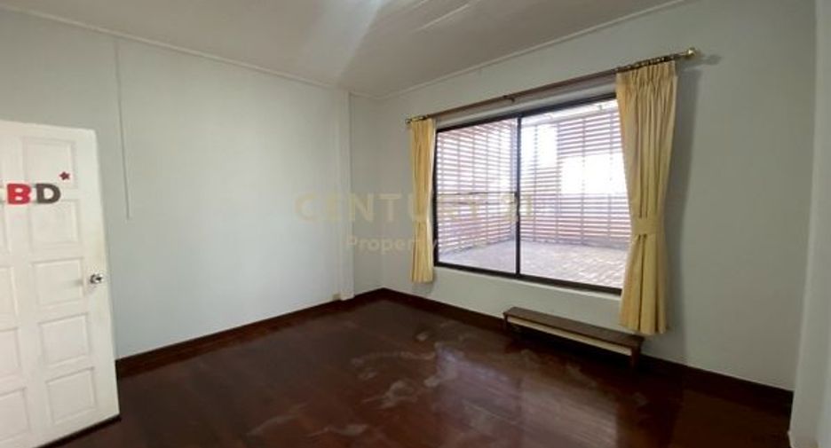 For rent 4 ベッドルーム house in Phaya Thai, Bangkok