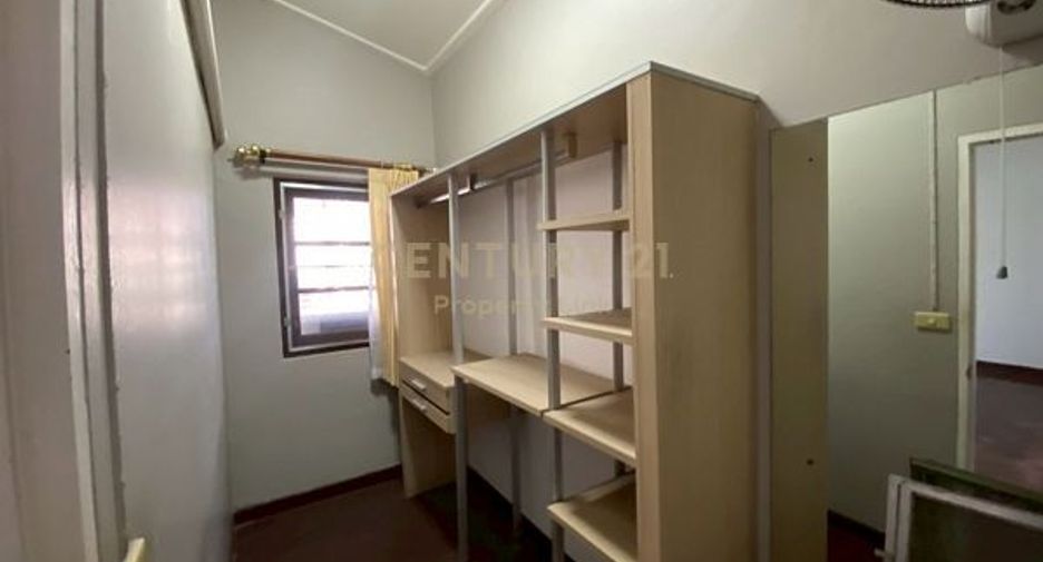 For rent 4 ベッドルーム house in Phaya Thai, Bangkok