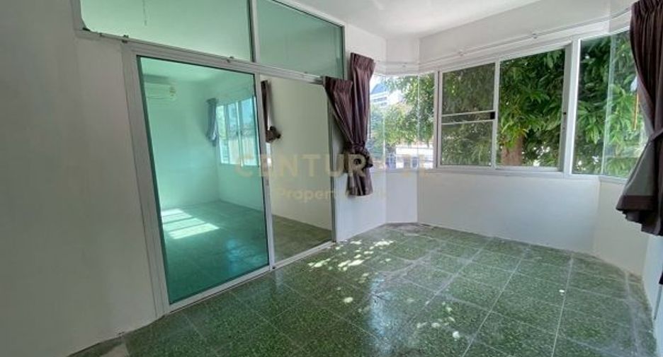 For rent 4 ベッドルーム house in Phaya Thai, Bangkok
