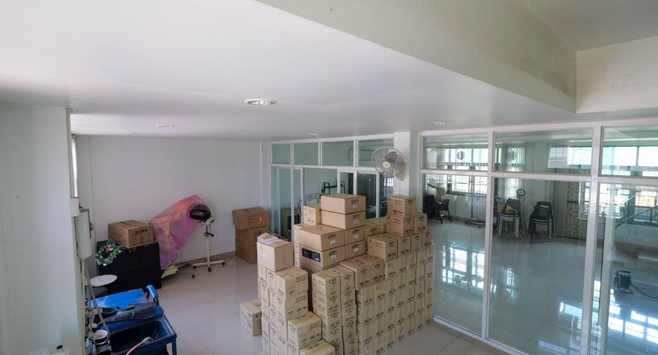 Local comercial en alquiler de 1 habitaciones en Nong Khaem, Bangkok