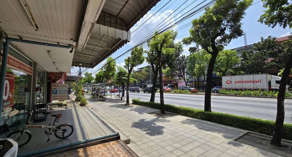 Local comercial en alquiler de 1 habitaciones en Nong Khaem, Bangkok