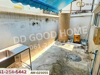 For sale 2 bedrooms townhouse in Bang Khae, Bangkok