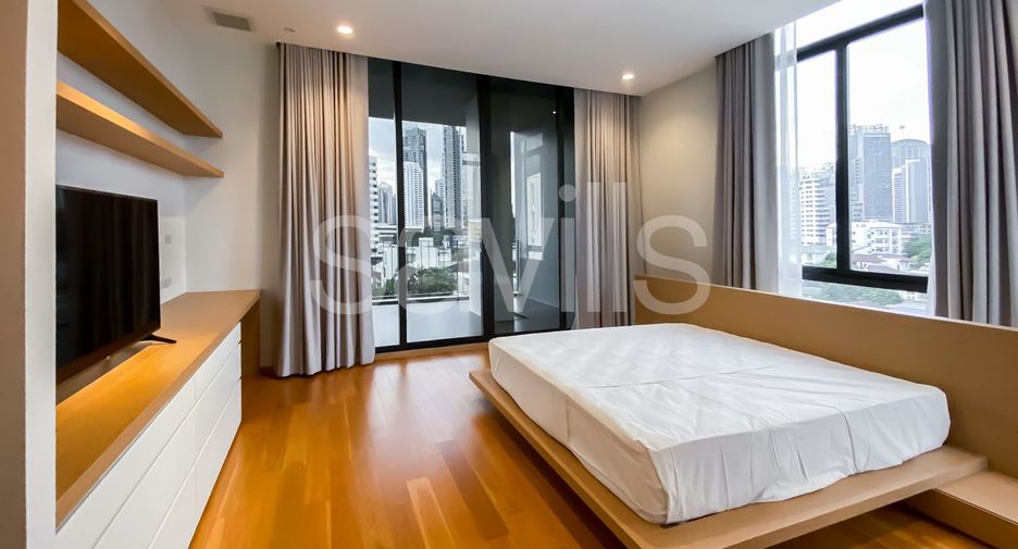 For rent 4 bedrooms serviced apartment in Khlong Toei, Bangkok