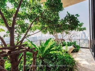 For sale 5 bedrooms condo in Yan Nawa, Bangkok