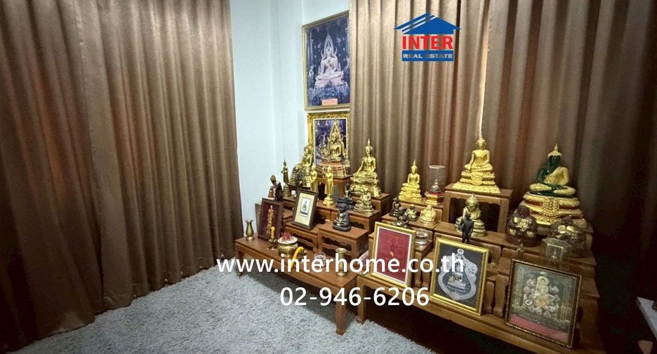 For sale 5 bedrooms house in Mueang Pathum Thani, Pathum Thani
