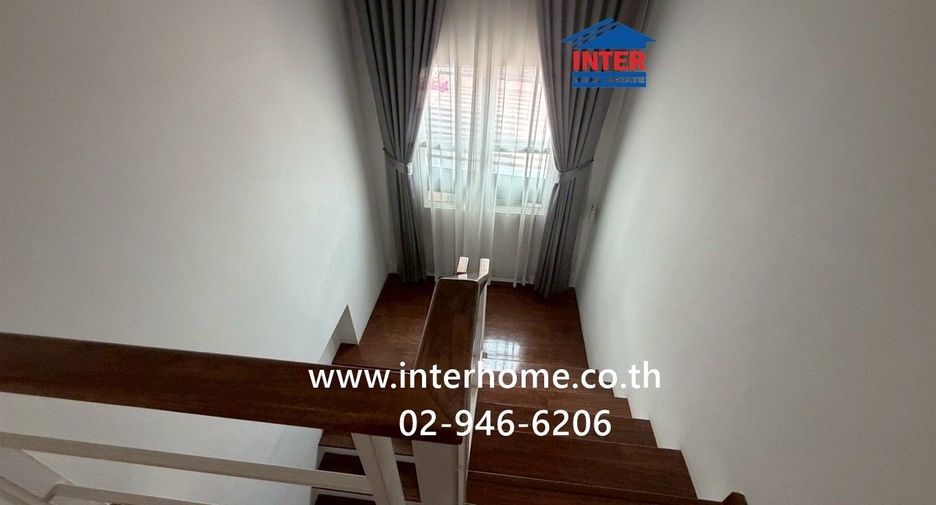 For sale 5 bedrooms house in Mueang Pathum Thani, Pathum Thani