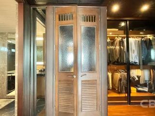 Продажа 4 спальни кондо в Щаттхана, Бангкок