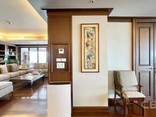 Продажа 4 спальни кондо в Щаттхана, Бангкок