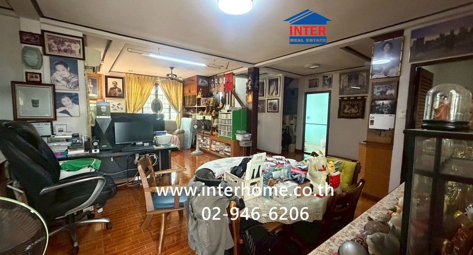 For sale 3 ベッドルーム house in Taling Chan, Bangkok