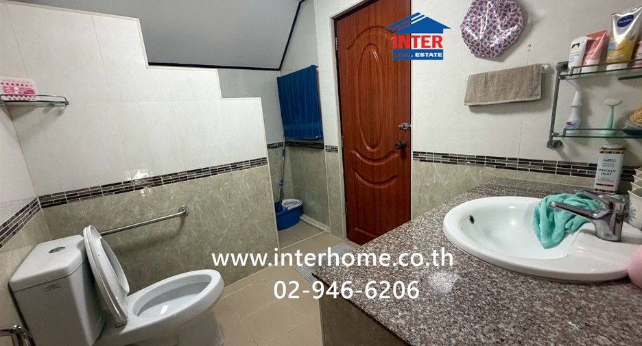 For sale 3 ベッドルーム house in Taling Chan, Bangkok
