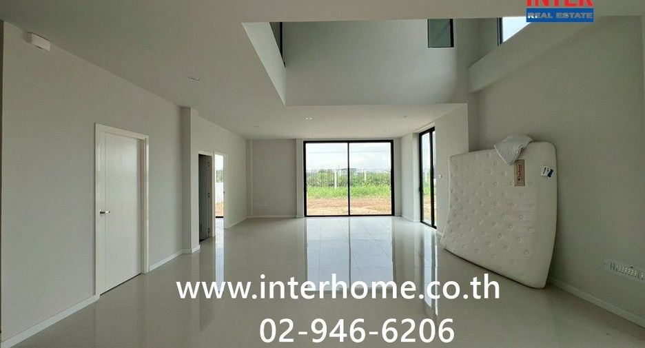 Casa en alquiler de 4 habitaciones en Pak Kret, Nonthaburi