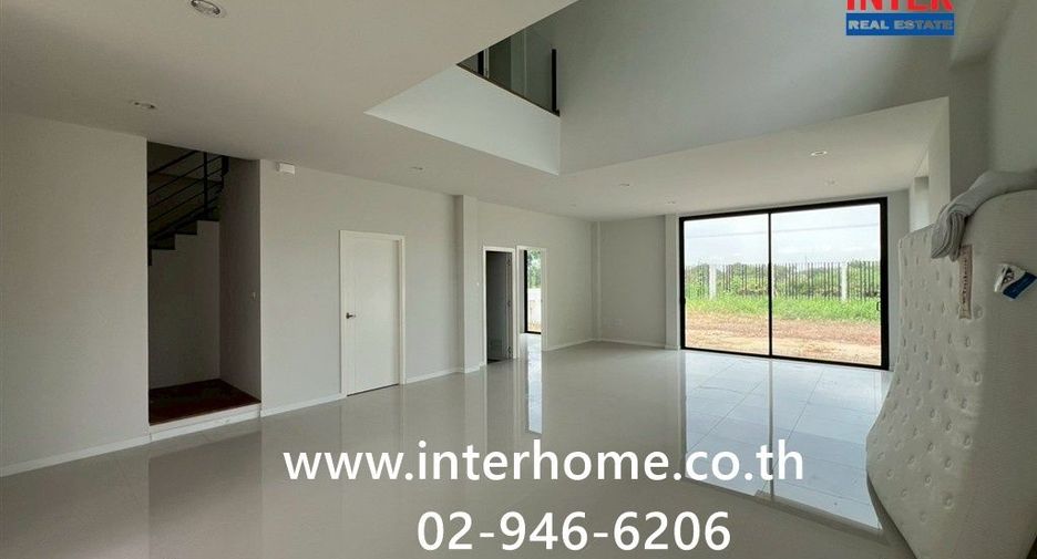 Casa en alquiler de 4 habitaciones en Pak Kret, Nonthaburi
