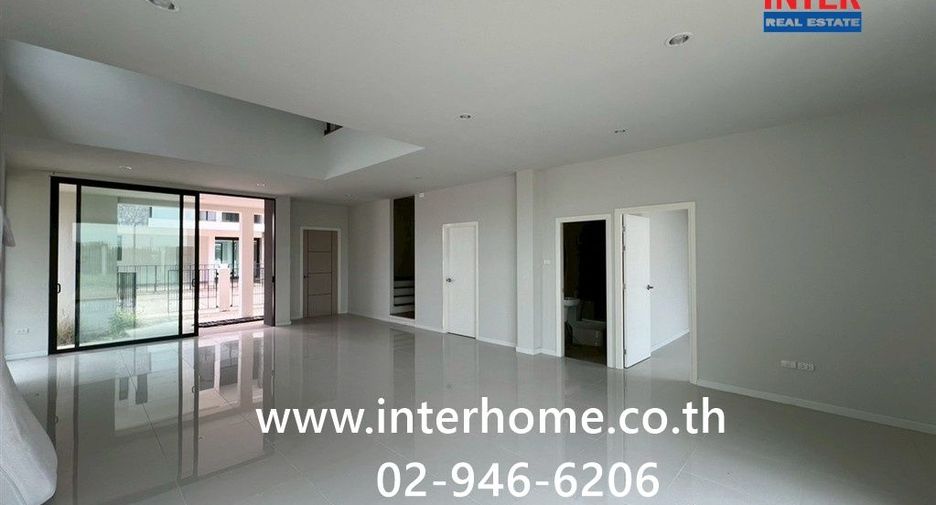 Casa en alquiler de 4 habitaciones en Pak Kret, Nonthaburi