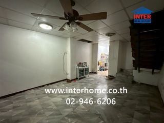 Casa adosada en venta de 2 habitaciones en Khlong Sam Wa, Bangkok