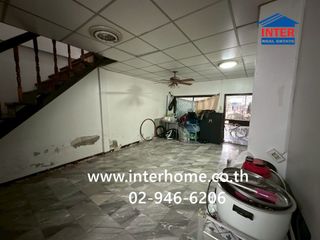 Casa adosada en venta de 2 habitaciones en Khlong Sam Wa, Bangkok