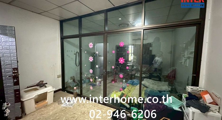 For sale 2 bedrooms townhouse in Khlong Sam Wa, Bangkok
