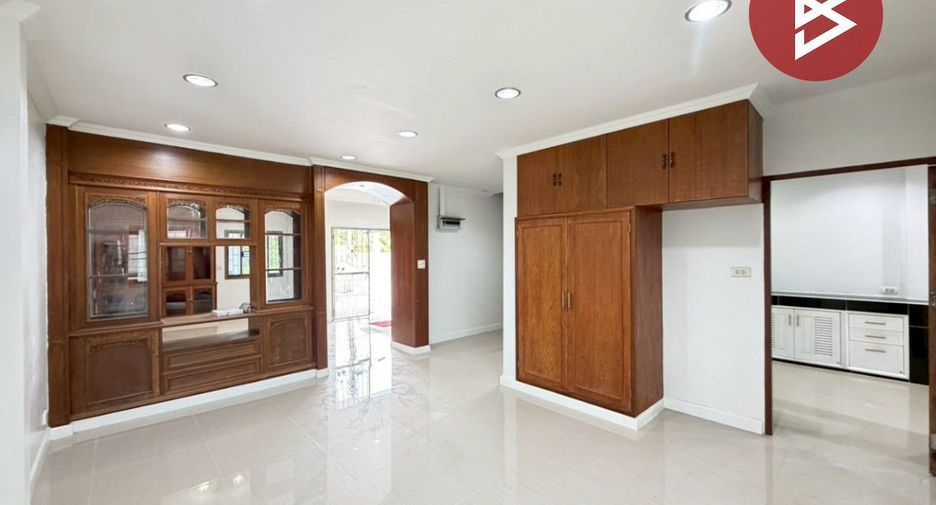 For sale 3 bedrooms house in Thanyaburi, Pathum Thani