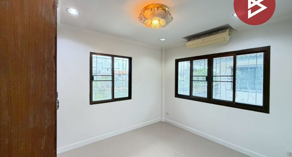 For sale 3 bedrooms house in Thanyaburi, Pathum Thani