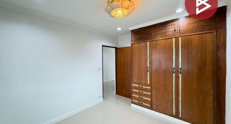 For sale 3 bedrooms house in Thanyaburi, Pathum Thani