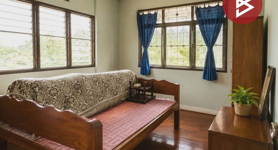For sale 4 bedrooms house in Mueang Ratchaburi, Ratchaburi