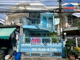 For sale 2 bedrooms townhouse in Din Daeng, Bangkok