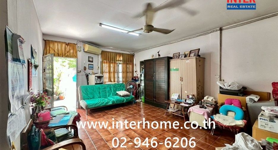 Reihenhaus zum Kauf mit 2 Zimmer in Din Daeng, Bangkok
