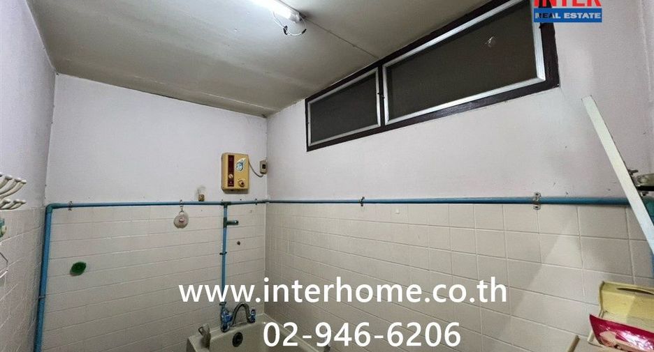 Reihenhaus zum Kauf mit 2 Zimmer in Din Daeng, Bangkok