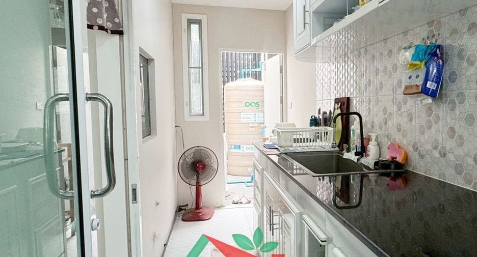 Haus zum Kauf mit 4 Zimmer in Mueang Nonthaburi, Nonthaburi