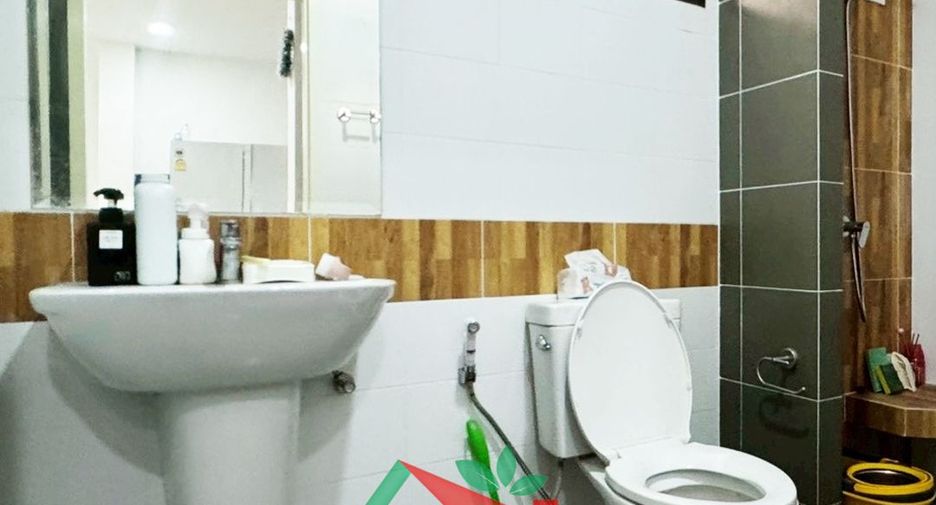Haus zum Kauf mit 4 Zimmer in Mueang Nonthaburi, Nonthaburi