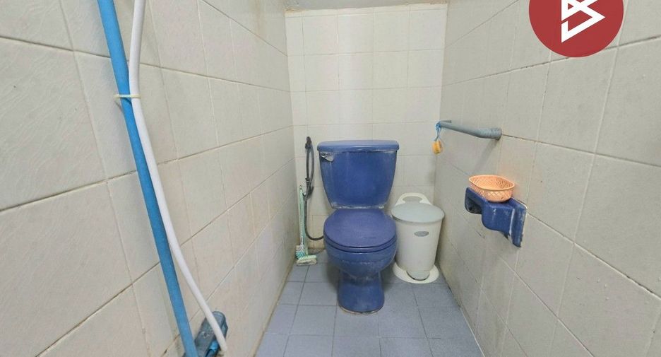 For sale 4 bedrooms townhouse in Thung Khru, Bangkok