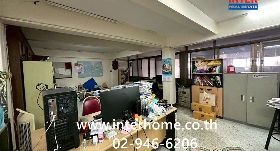 For sale 6 bedrooms retail Space in Khlong San, Bangkok