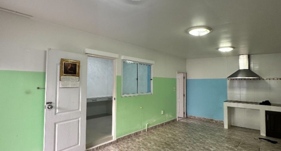 For sale 3 bedrooms house in Si Racha, Chonburi