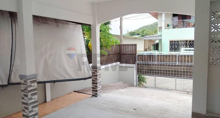 For sale 4 bedrooms house in Ko Samui, Surat Thani