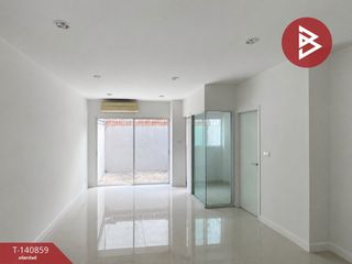 Продажа 3 спальни таунхаус в Pak Kret, Нонтабури