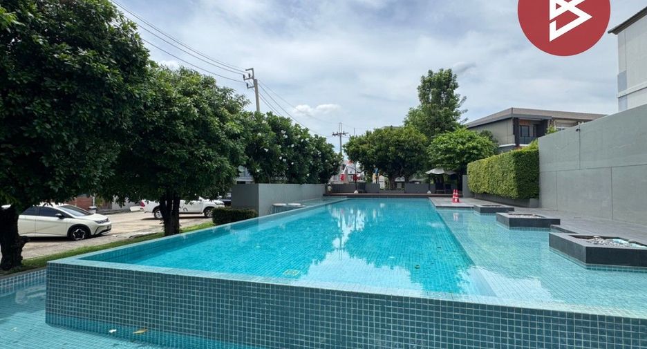 For sale 3 bedrooms townhouse in Pak Kret, Nonthaburi